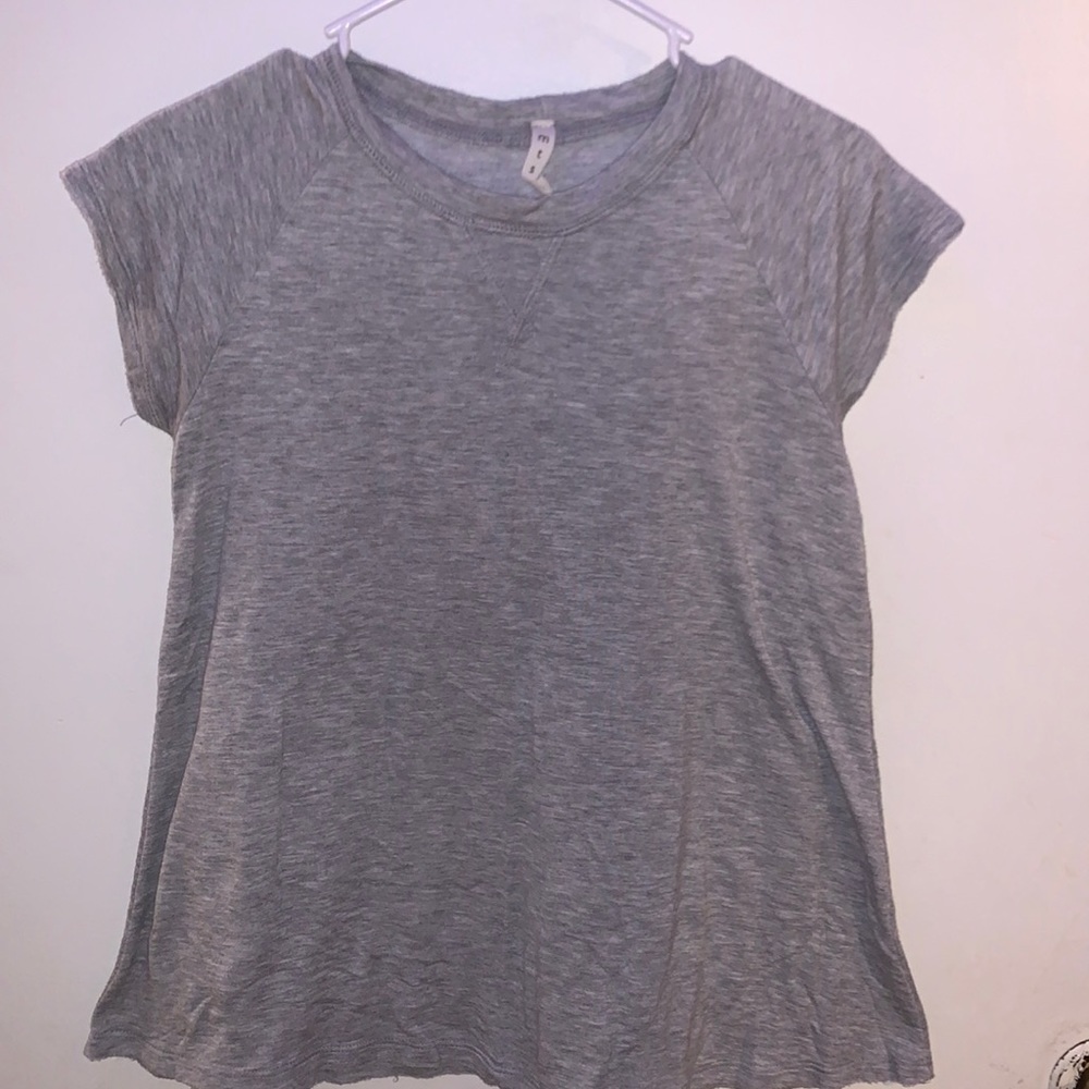 ✨ grey ~mts~ tee shirt ✨